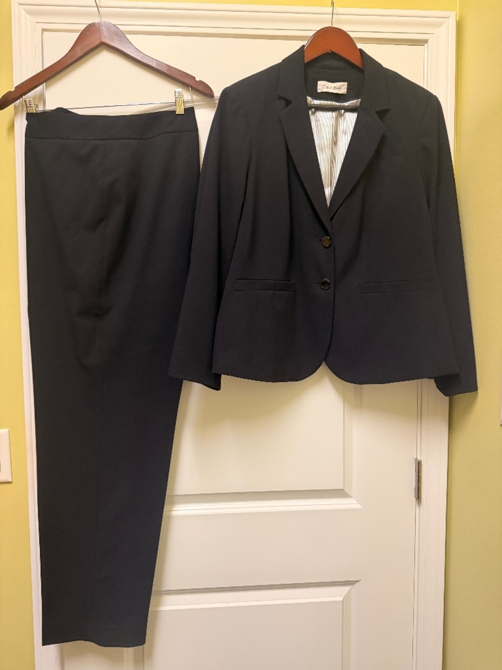 Calvin Klein Black 2-Piece Pantsuit Blazer & Pants Petite